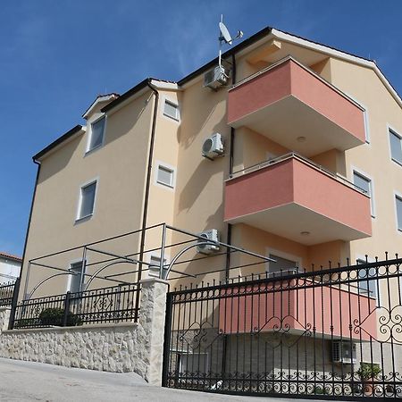 Rogoznica Apartments Kristina Exterior photo